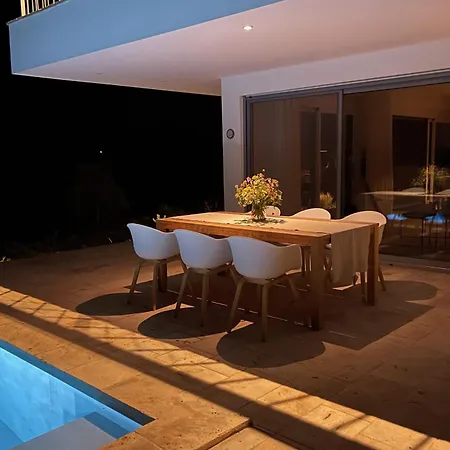 Villa Pinea - Newly Built Modern Few Minutes From The - Evgiros