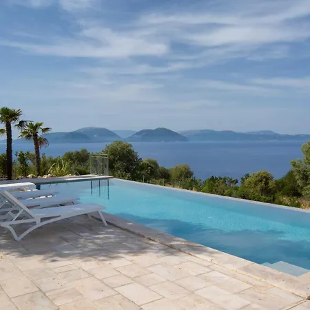 Pinea - Newly Built Modern Few Minutes From The - *