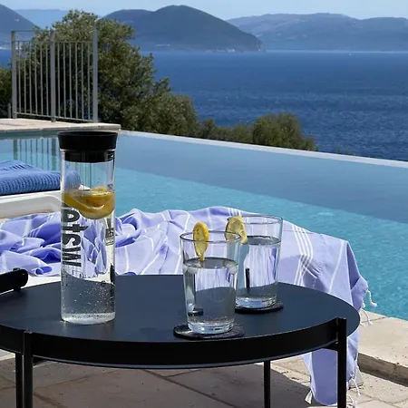 Pinea - Newly Built Modern Few Minutes From The - Evgiros