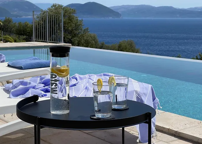 Pinea - Newly Built Modern Few Minutes From The - Evgiros
